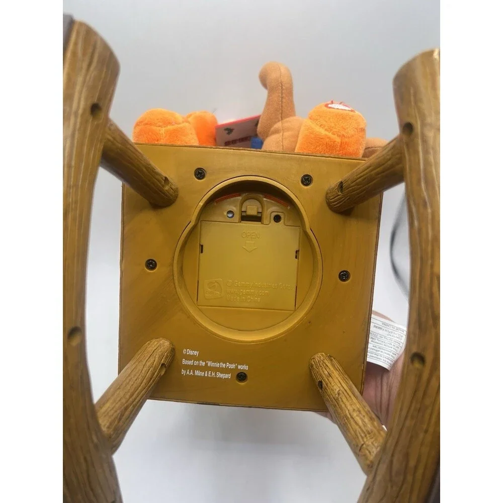 2009 Animated Christmas Winnie the Pooh Tigger And Roo Rocking Chair Untested